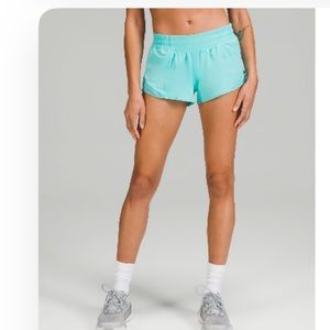 Size 6 low rise hottie hot short lulu lemon